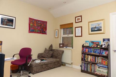123 Mere Green Road, Sutton Coldfield, B75 5DD