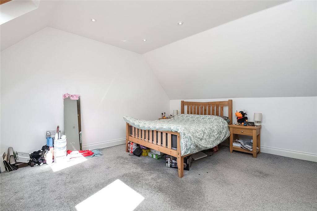 Elm Road, Earley, Reading, Berkshire... 2 bed apartment to rent £
