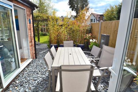 28 Abbots Road, Birmingham, B14 7QD