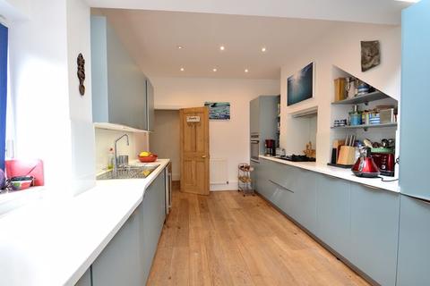 28 Abbots Road, Birmingham, B14 7QD