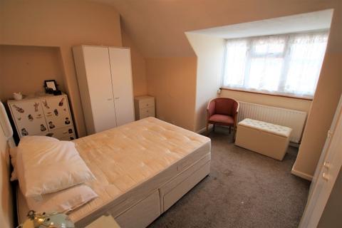 83 Arnold Road, Dagenham, RM9 6AN
