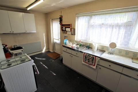 83 Arnold Road, Dagenham, RM9 6AN