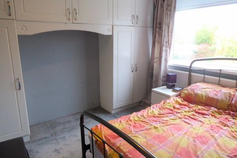 30 Nab End, Wyke, Bradford, BD12 9BD