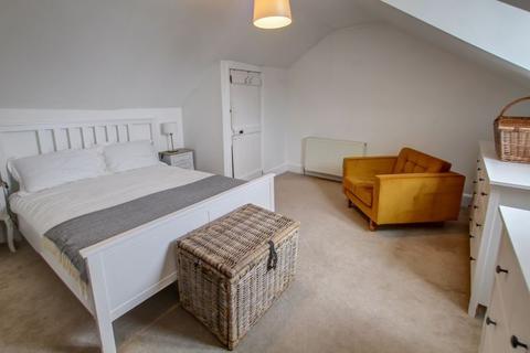 21 Beaufort Road, Exeter, EX2 9AB