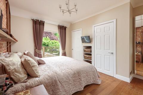 96 Nork Way, Banstead, SM7 1HP