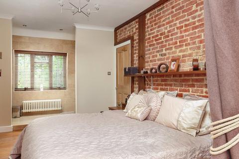 96 Nork Way, Banstead, SM7 1HP