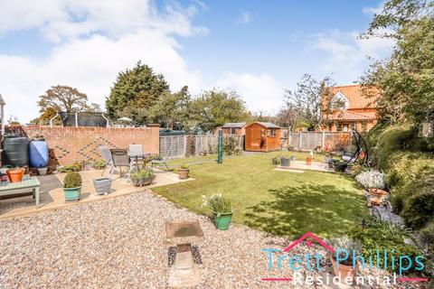 6 Barnfield Close, Hickling, Norwich, NR12 0YB