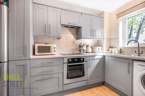 173 Latimer Drive, Hornchurch, RM12 6TN