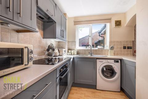173 Latimer Drive, Hornchurch, RM12 6TN