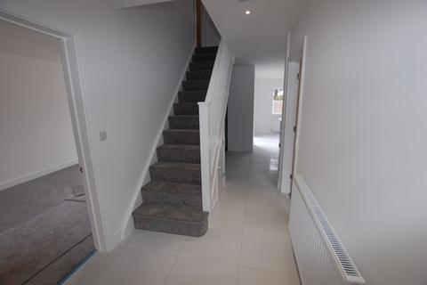 Hillview Annabell Avenue, Orsett, Grays, RM16 3BY
