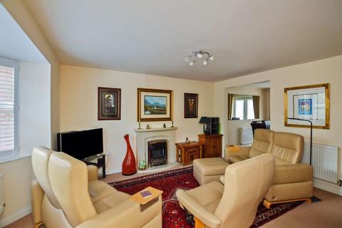6 Sassoon Close, Salisbury, SP2 9LR