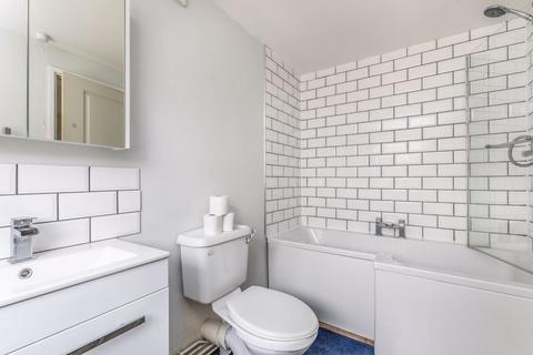 3 bedroom terraced house to rent, Cleveland Road, Southsea