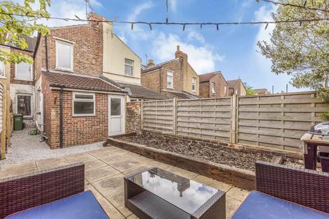 3 bedroom terraced house to rent, Cleveland Road, Southsea