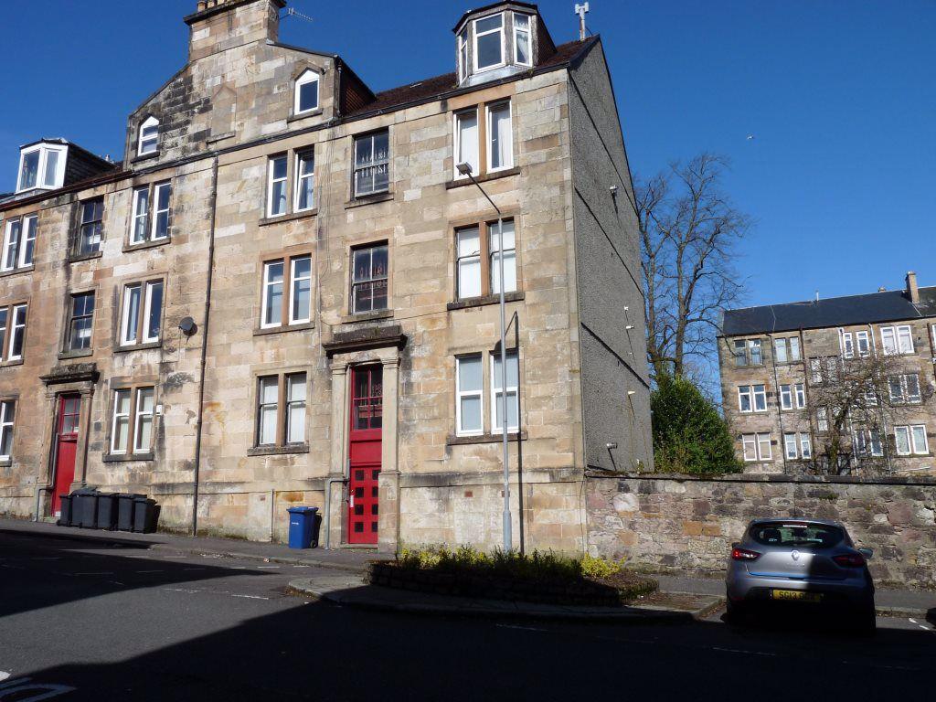 24 Kelly Street, GREENOCK UNFURNISHED 1 bed property £360 pcm (£83 pw)