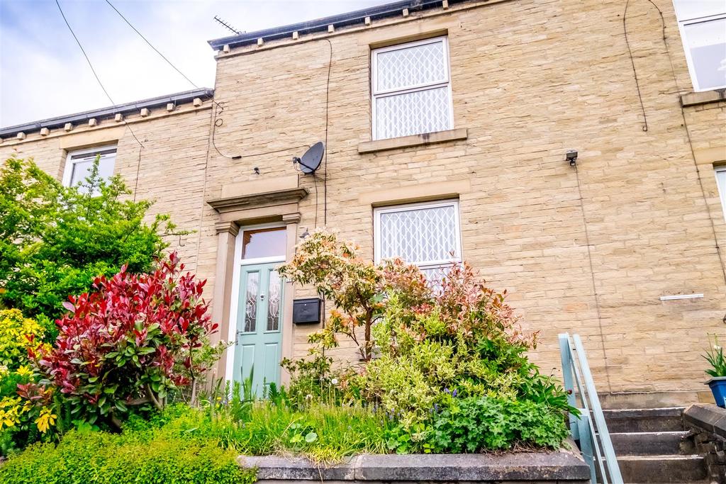 Thornhill Road, Brighouse 2 bed terraced house £165,500
