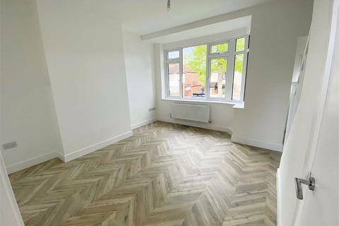 33 Broadway Grove, Worcester, WR2 5EY