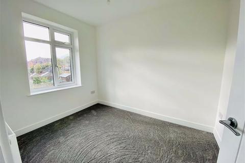 33 Broadway Grove, Worcester, WR2 5EY