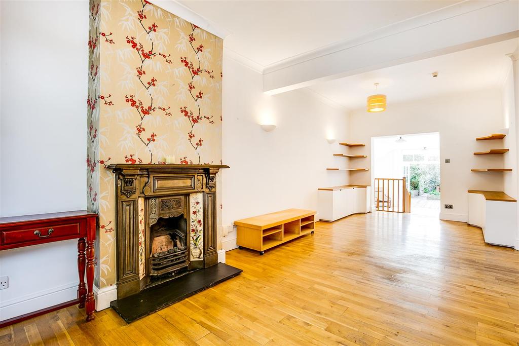 Rothschild Road, London W4 4 bed semidetached house £1,395,000
