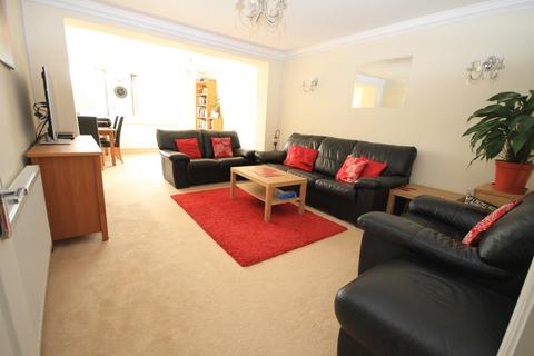 4 Loxley Close, Bradford, BD2 3HX