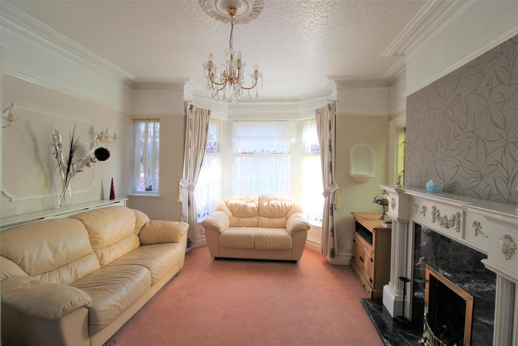 Brookfield Avenue, Crosby, Liverpool 4 bed house £310,000