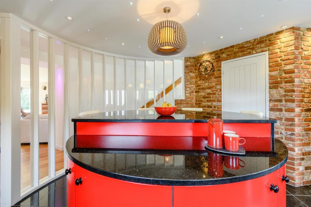 8461713-interior33.jpg