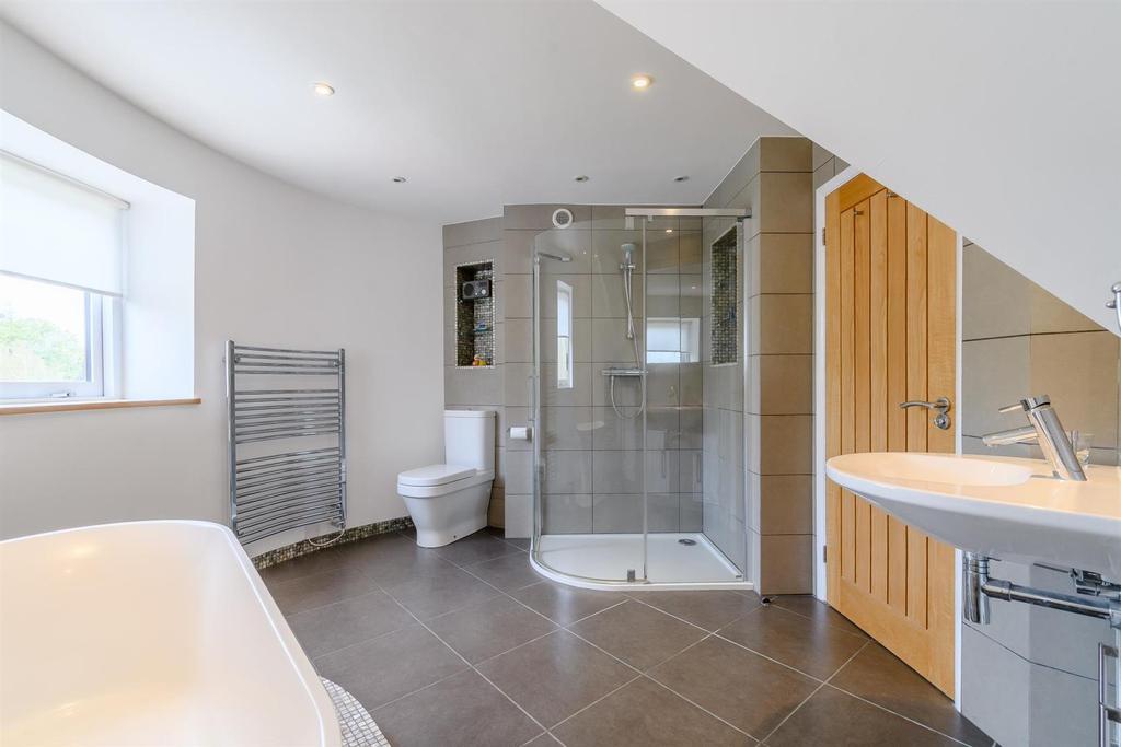 8461713-interior08.jpg