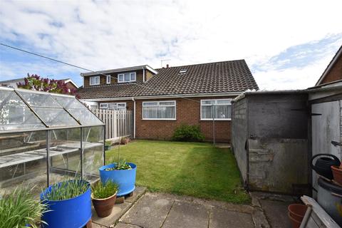 10 Ashleigh Drive, Beeford, Driffield, YO25 8AU