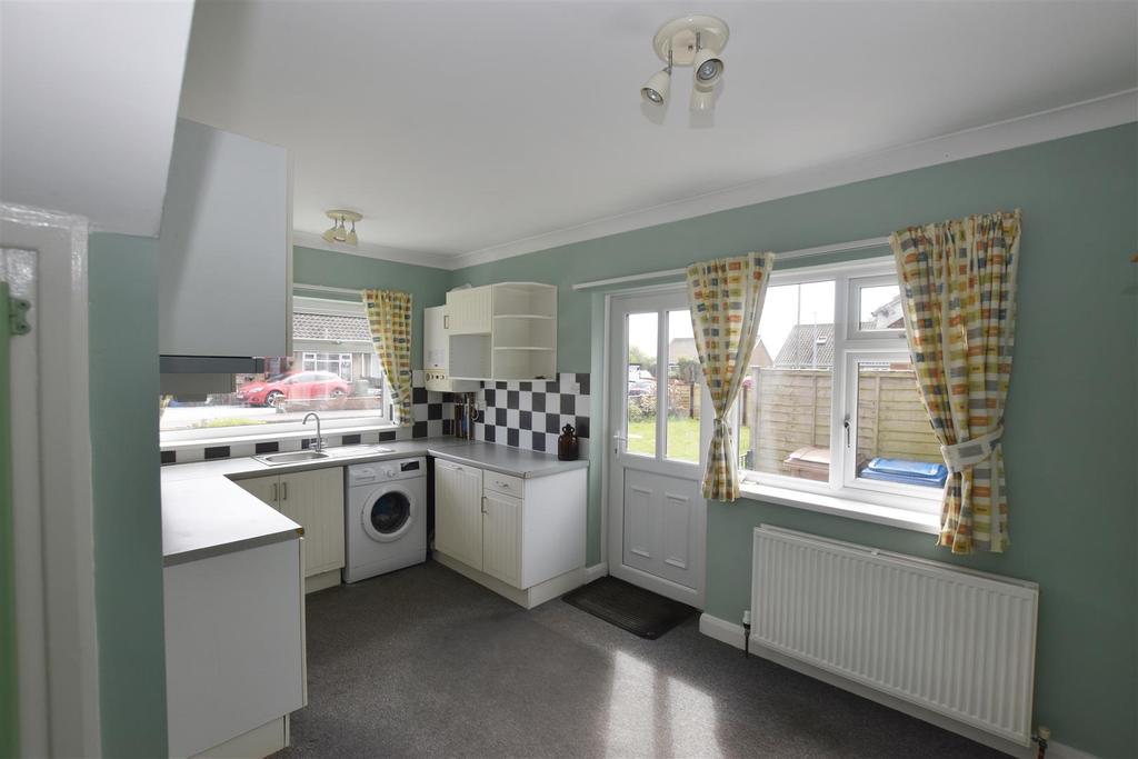 DSC 0212 Kitchen.jpg