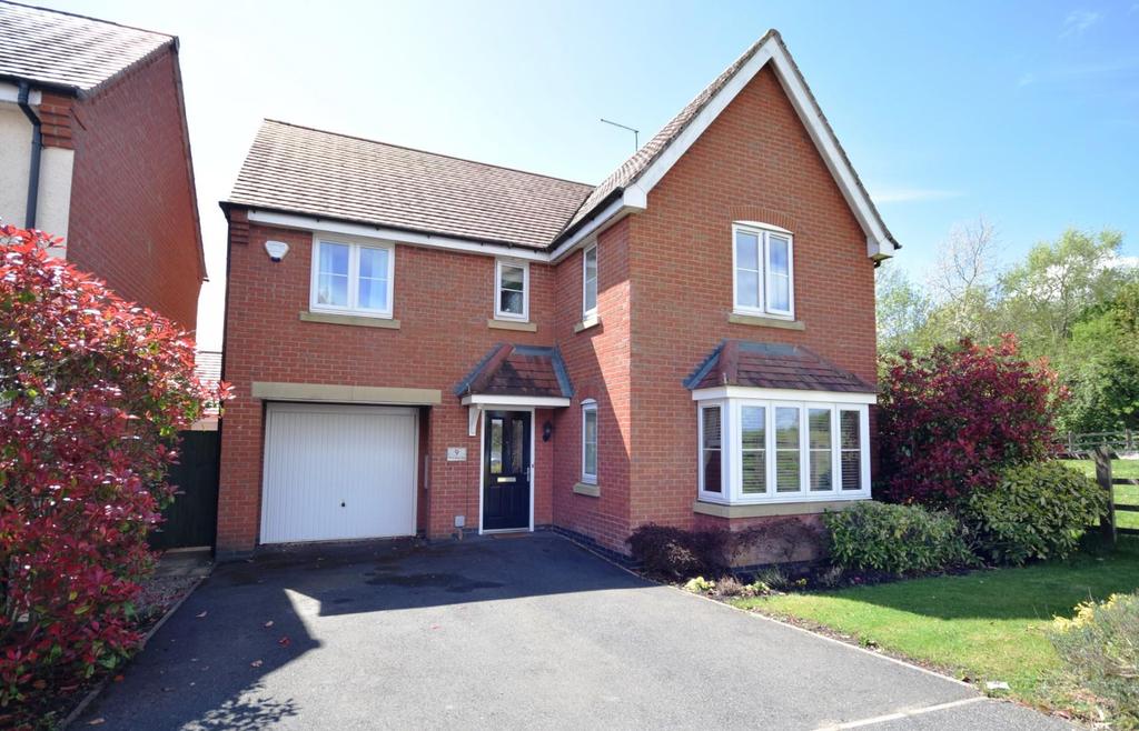Wood Avens Way, Desborough, Kettering 4 bed detached house £329,950