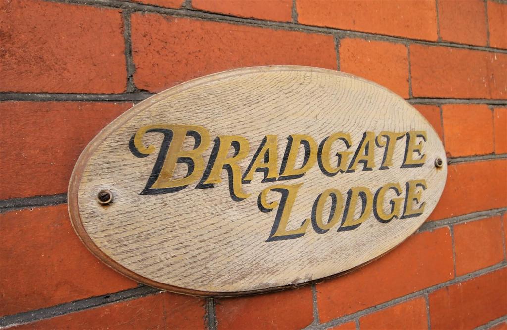 Bradgate lodge