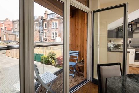 34 Chantry Road, Bristol, BS8 2QD