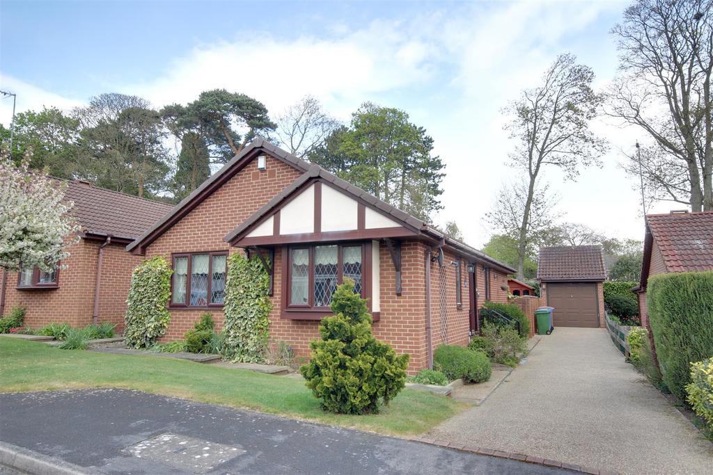 The Parklands, South Cave 3 bed detached bungalow £235,000