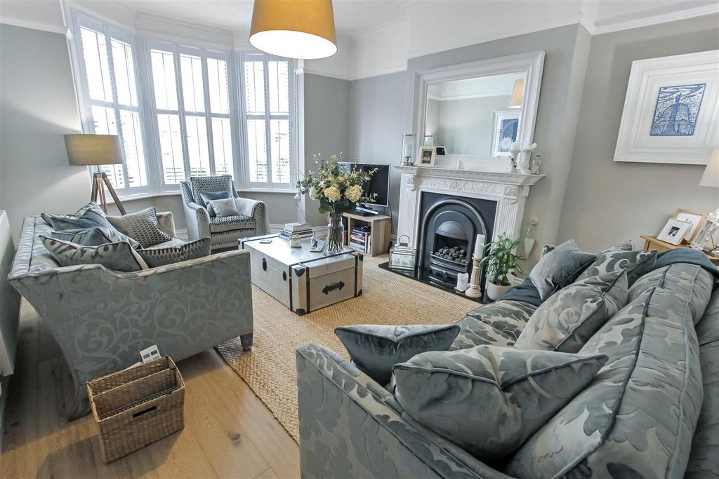 Langholm Crescent, Darlington 5 bed townhouse £350,000
