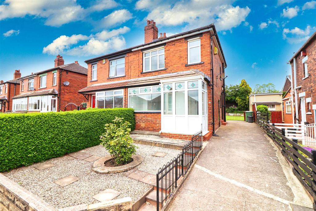 Kellett Road, Leeds 3 bed semidetached house £850 pcm (£196 pw)
