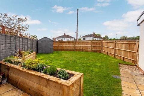 18 Chiltern Road, Caversham, Reading, RG4 5HT