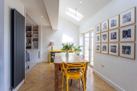 18 Chiltern Road, Caversham, Reading, RG4 5HT
