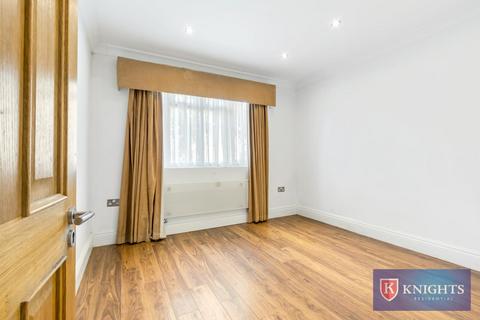 3 bedroom flat to rent, Brunswick Park Road, New Southgate, London, N11