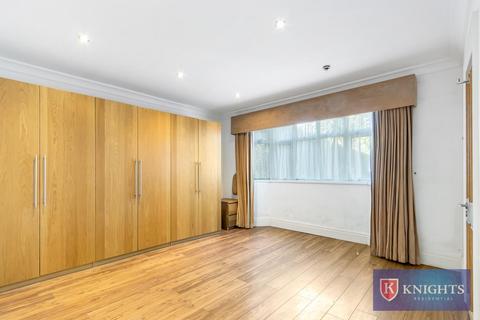 3 bedroom flat to rent, Brunswick Park Road, New Southgate, London, N11