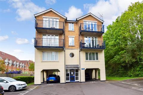 2 bedroom apartment for sale - Keating Close, The Esplanade, Rochester, Kent