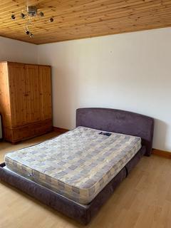 2 bedroom flat to rent, oldcroft place AB16
