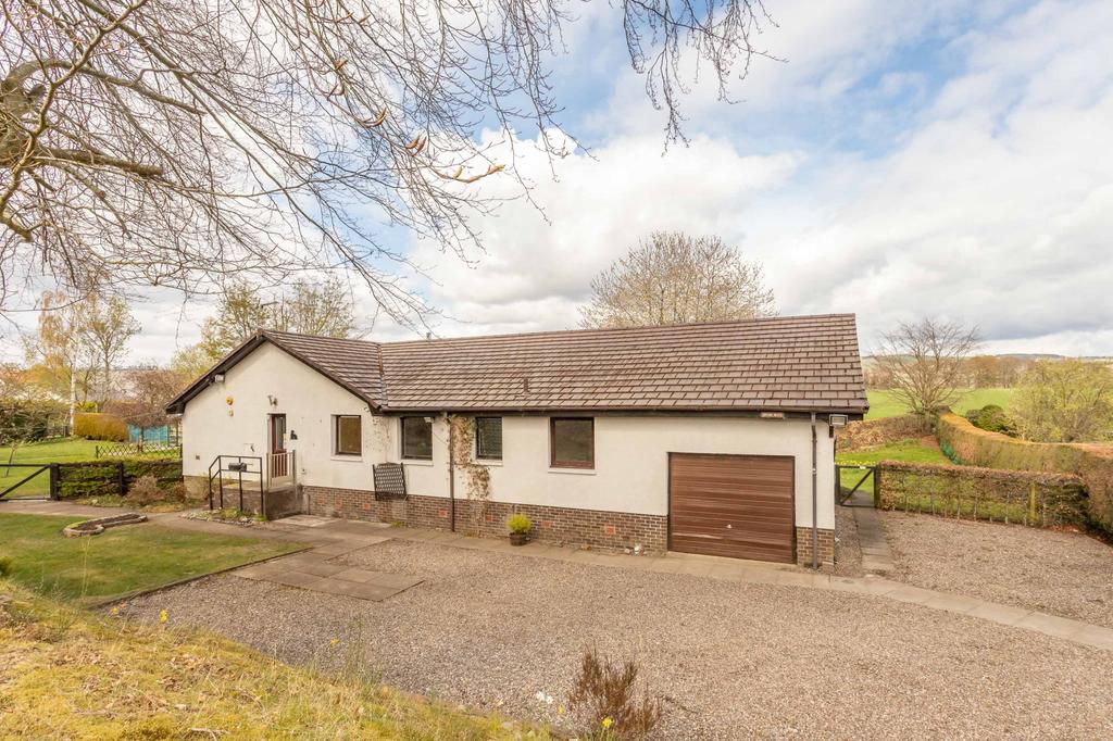 Brucefield Road, Blairgowrie, Perthshire, PH10 4 bed bungalow £340,000