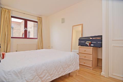 2 bedroom apartment to rent - Sailmakers Court, William Morris Way, London, UK, SW6