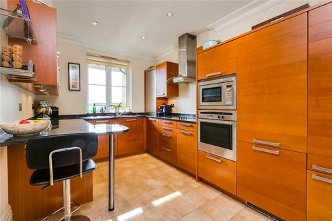 3 bedroom apartment to rent, Melliss Avenue, Richmond, UK, TW9