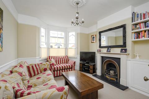 22 East Road, Kingston Upon Thames, KT2 6EL