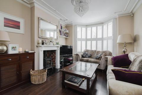 28 Caversham Road, Kingston Upon Thames, KT1 2PX