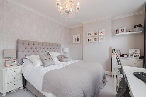 28 Caversham Road, Kingston Upon Thames, KT1 2PX