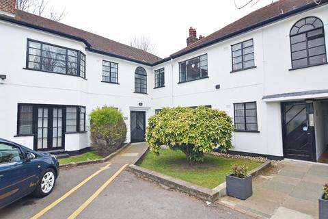 20 Conifers Close, Teddington, TW11 9JG