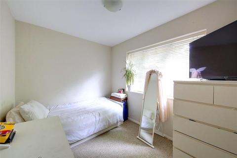 9 Cusack Close, Twickenham, TW1 4TB