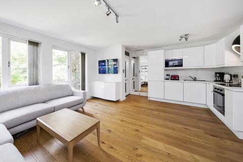 32 Mallard Place, Twickenham, TW1 4SR