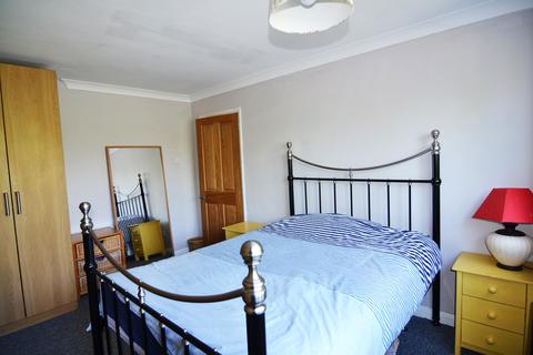 5 Lansdowne Close, Twickenham, TW1 4JB